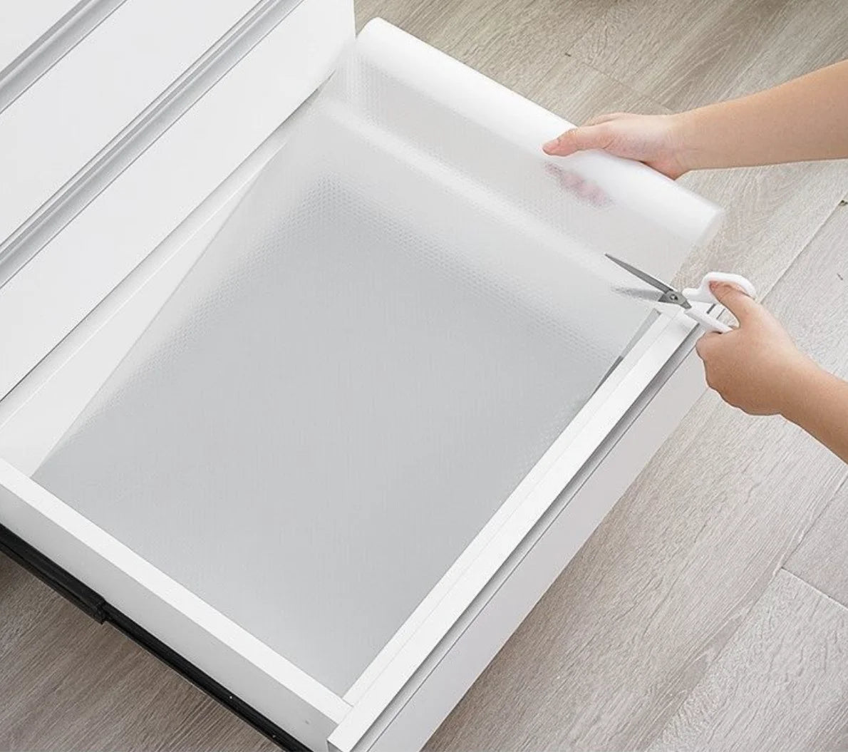 Non-Slip Drawer & Shelf Liner – Waterproof Oil-Proof Cabinet Mat (30/60cm, 1.5–5m)